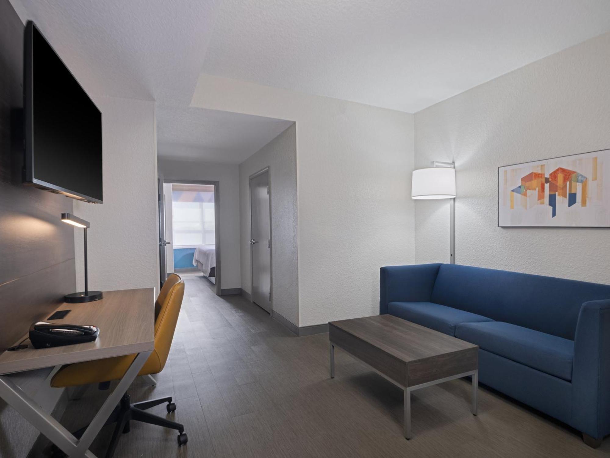 Holiday Inn Express & Suites Lakeland North I-4 By Ihg Экстерьер фото