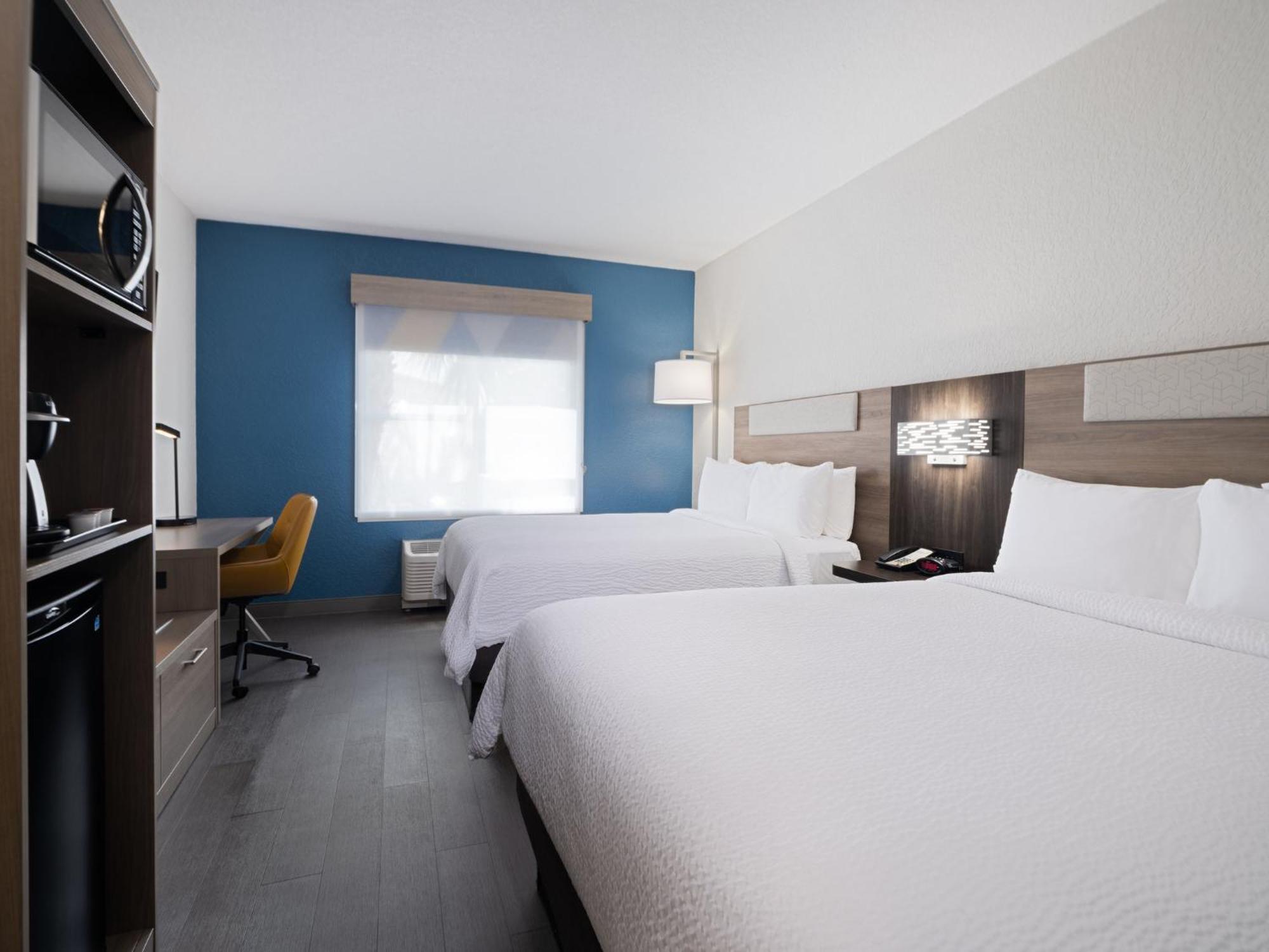 Holiday Inn Express & Suites Lakeland North I-4 By Ihg Экстерьер фото
